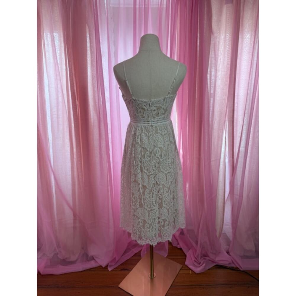 ALTR'D STATE CREAM AND NUDE LACE DRESS SIZE SMALL - Picture 3 of 7